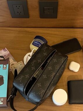 Louis Vuitton Locket Dopp Kit Monogram Eclipse Black